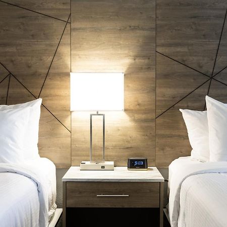 Rodeway Inn & Suites Near Outlet Mall - Asheville Dış mekan fotoğraf
