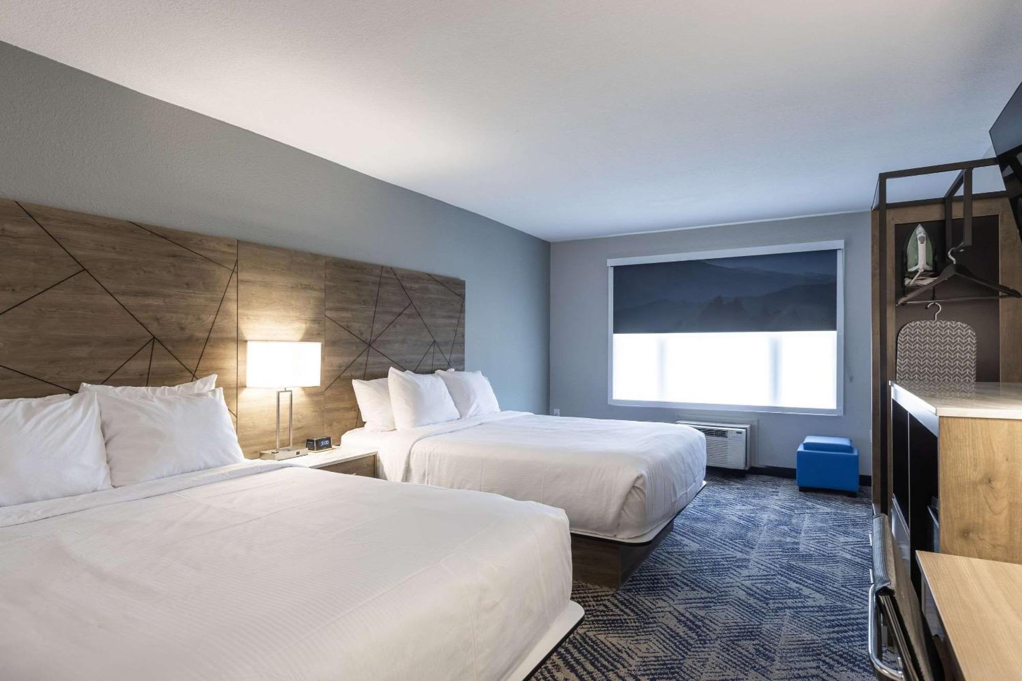 Rodeway Inn & Suites Near Outlet Mall - Asheville Dış mekan fotoğraf