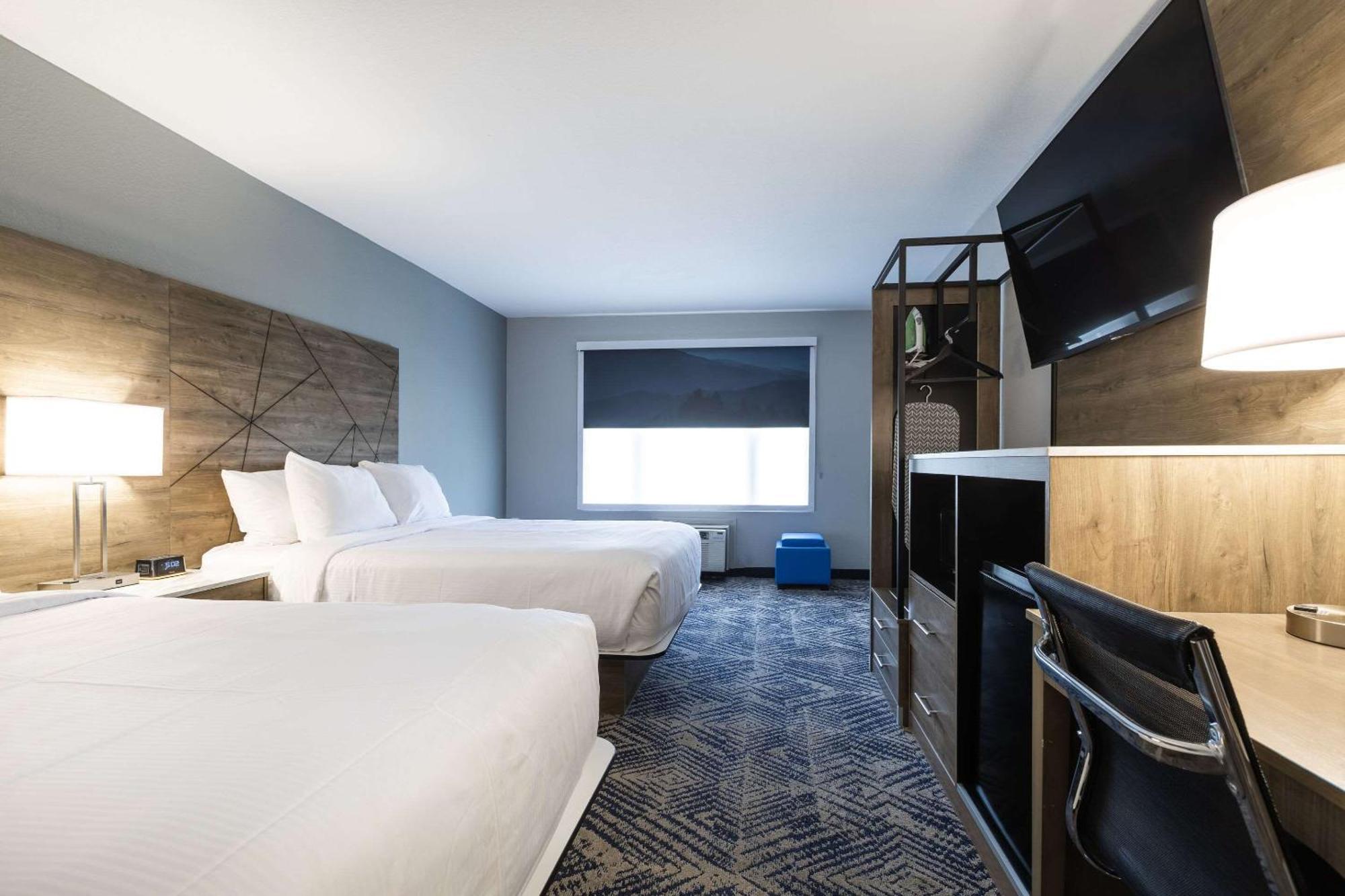 Rodeway Inn & Suites Near Outlet Mall - Asheville Dış mekan fotoğraf