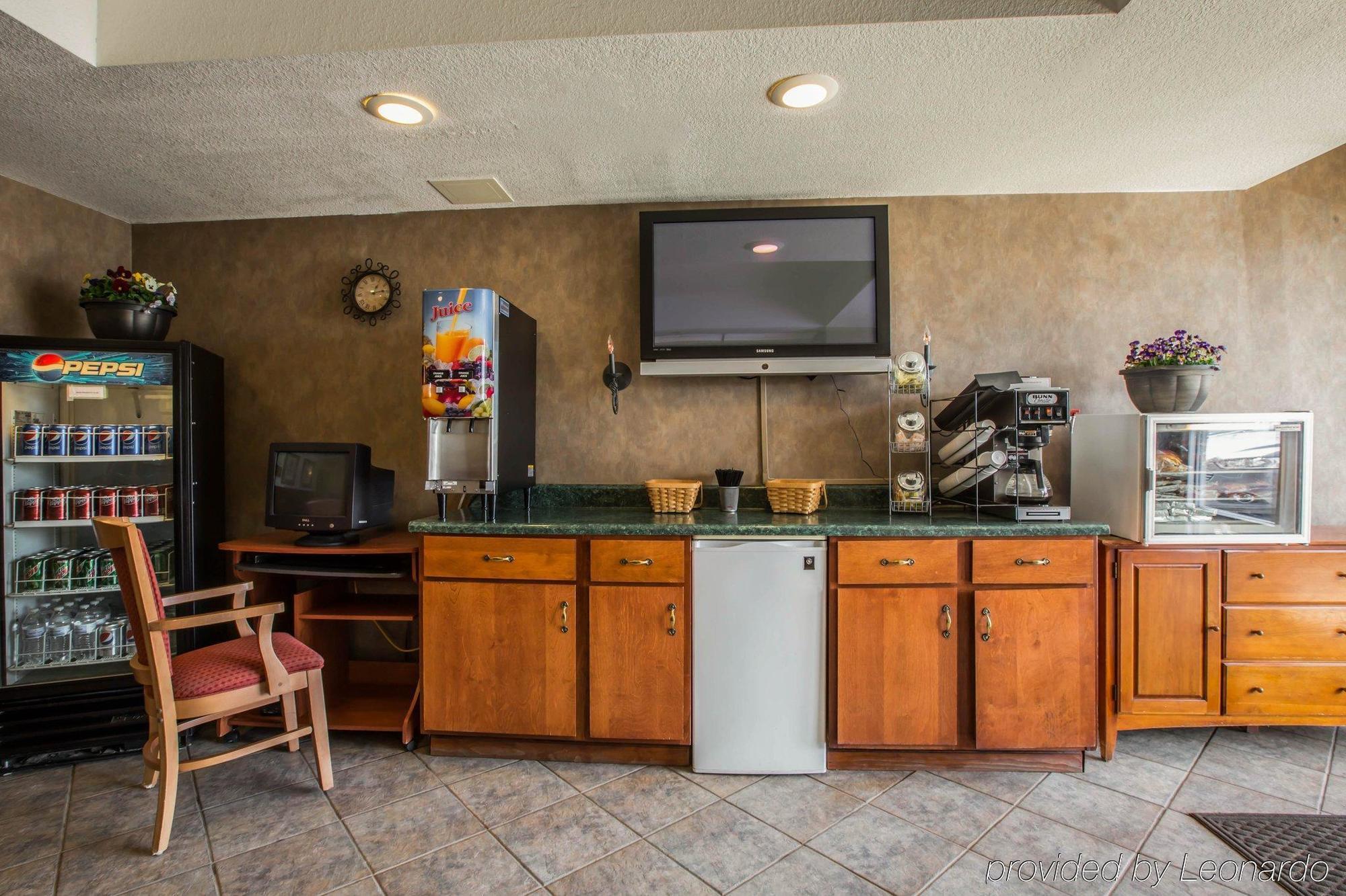 Rodeway Inn & Suites Near Outlet Mall - Asheville Dış mekan fotoğraf