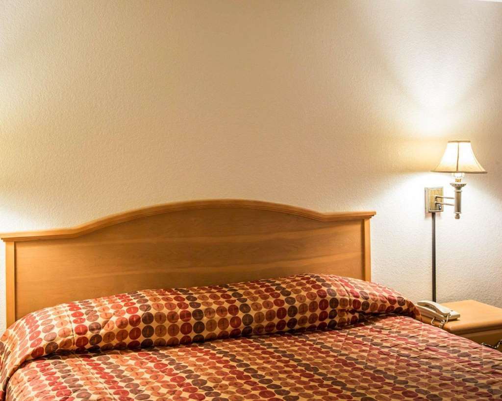 Rodeway Inn & Suites Near Outlet Mall - Asheville Oda fotoğraf
